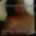 Horny woman wants sexting
