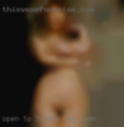Open to 3somes and San Juan couples.